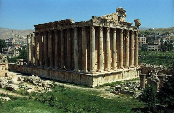temple-of-Bacchus-in-Beqa’s-Valley-beirut.jpg